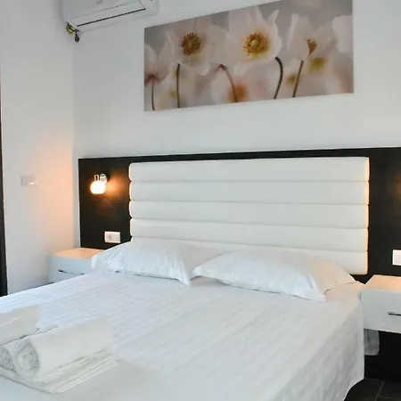 Flo Apartments Ulcinj Exterior photo