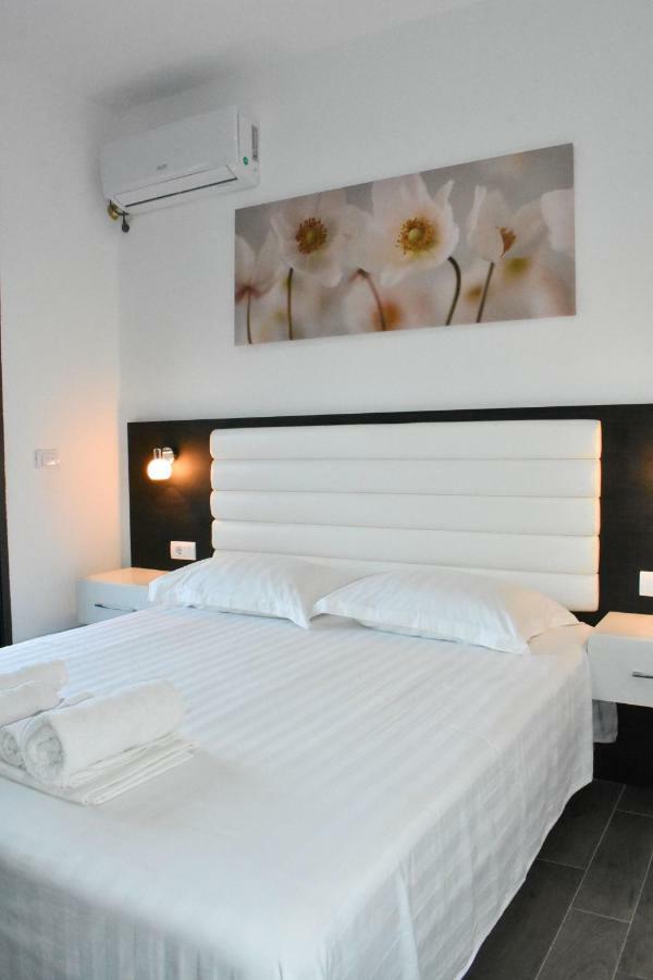 Flo Apartment *